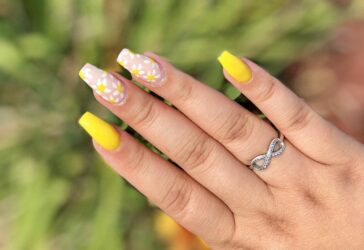 żółte Paznokcie Słonecznikowe Paznokci Z żółtymi Kwiatami