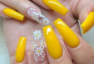 żółty Wzór Kwiatowy Na Paznokciach Paznokci Paznokcie Z żółtymi Kwiatami